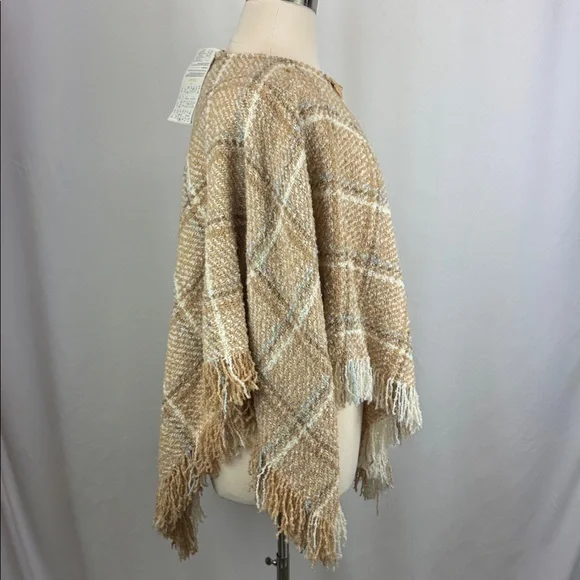 NWT Boyne Valley Weavers plus size poncho from Ireland - Picture 2 of 6